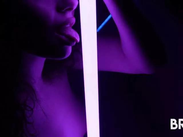 MossiPolli on BongaCams 