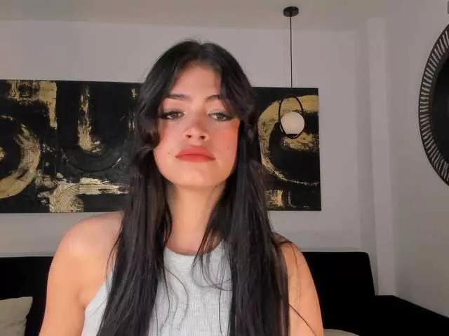 NiaMiller on BongaCams
