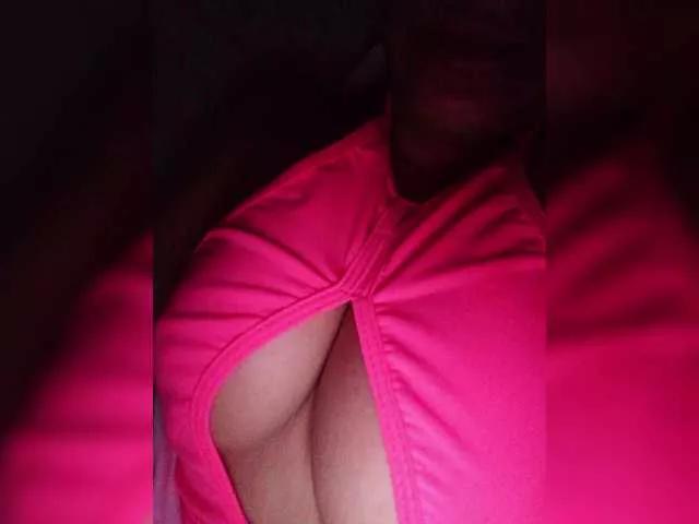 NinaBelluschi on BongaCams 
