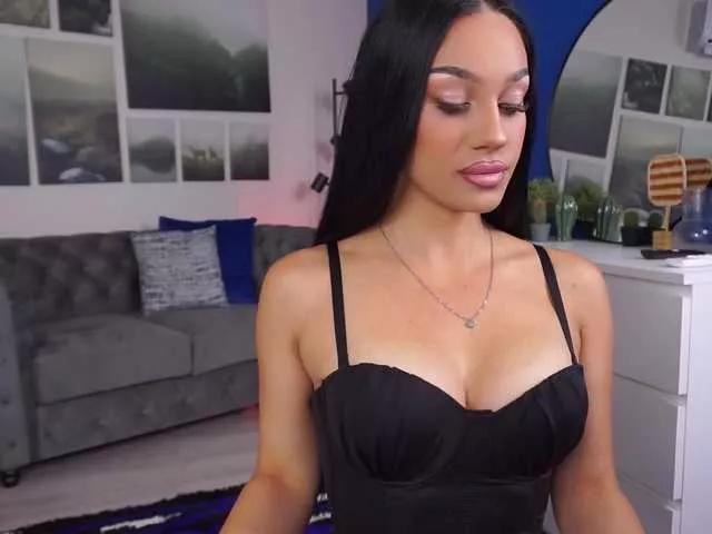 NinnaVoss on BongaCams 