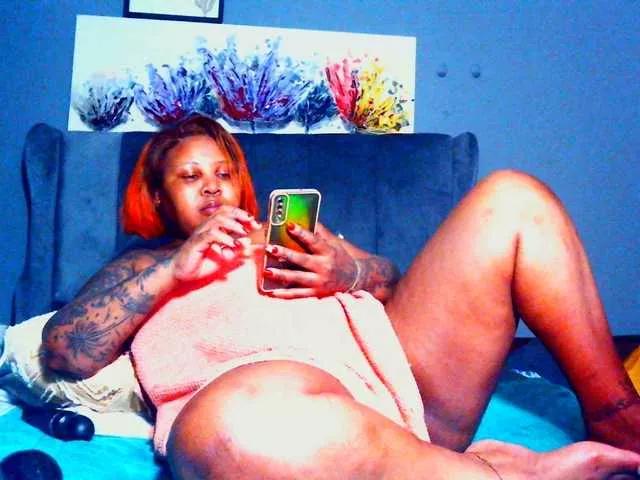 PearBlu38 on BongaCams