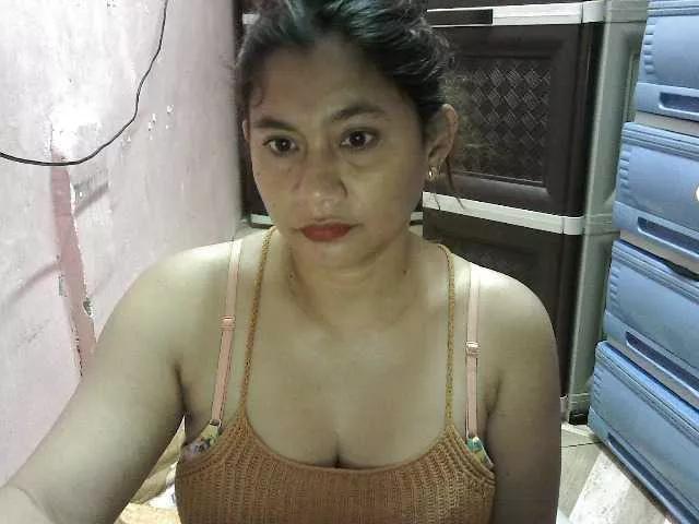 peenastyfame on BongaCams 