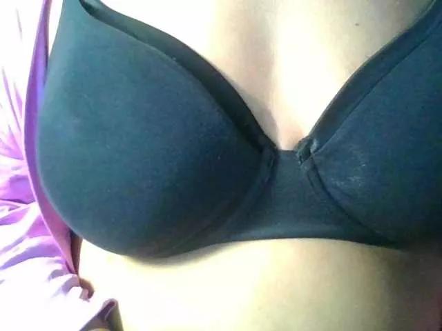 PlaytimeWith-Wifey on BongaCams