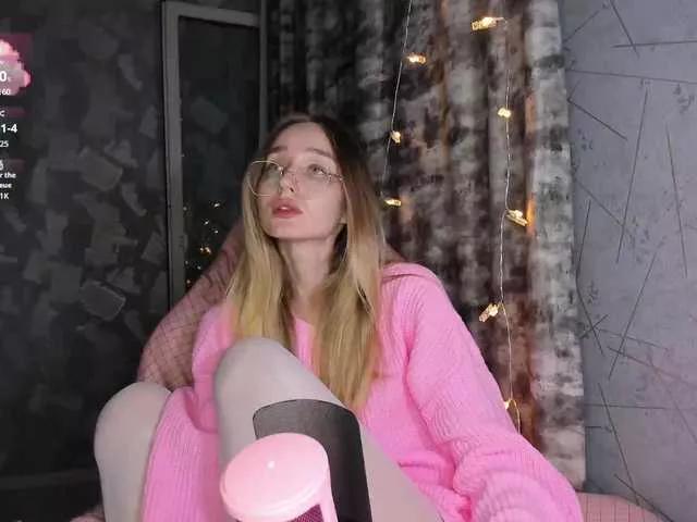 Polikinesis on BongaCams