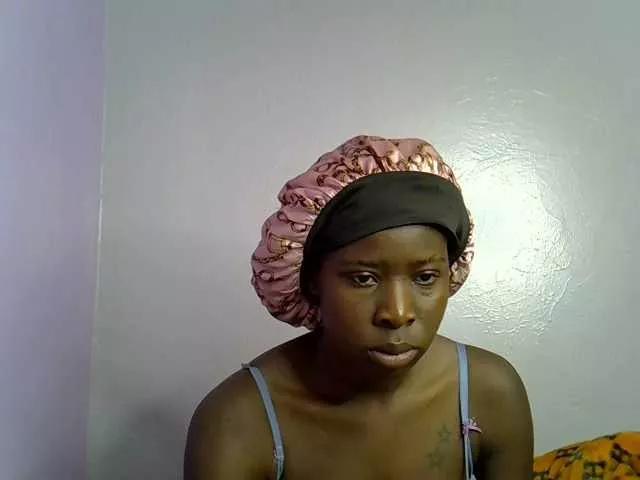 Quilet on BongaCams