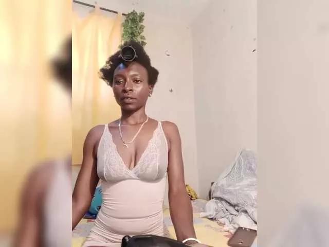 Rannyl on BongaCams 