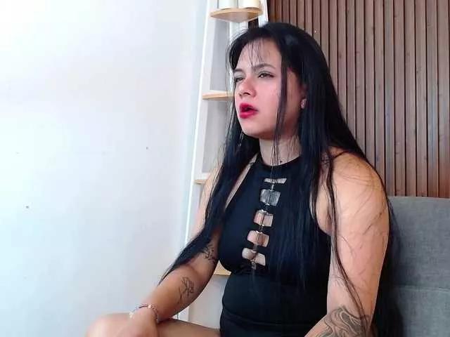 rihan-rouge on BongaCams