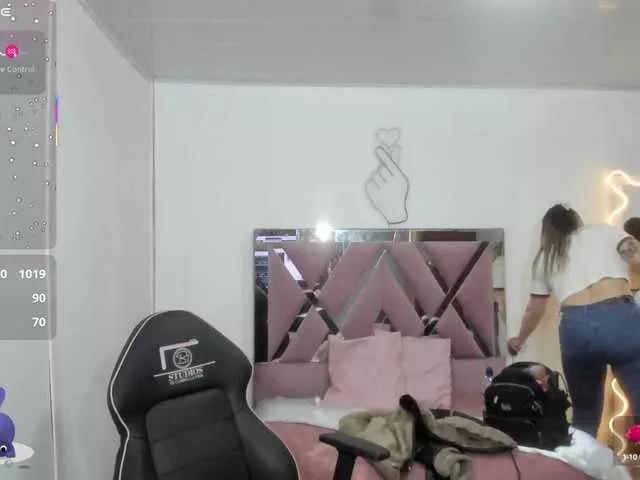 SAAYA-TAY on BongaCams 