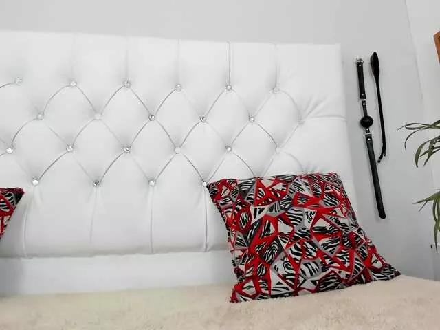 sarah-temptation on BongaCams 