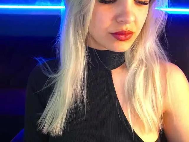 SashaBlooms on BongaCams 