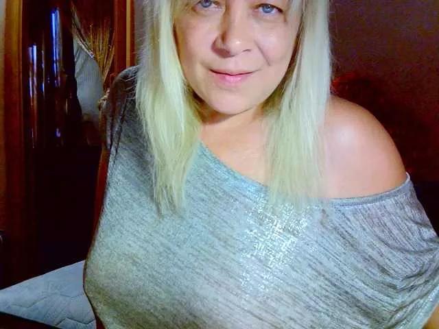 Savan35na on BongaCams 