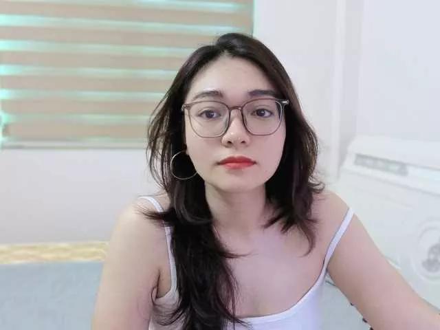 Selena295 on BongaCams