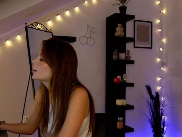 SophieFleurr on BongaCams