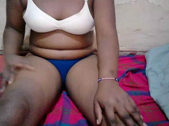 Sweet-Solyne on BongaCams 