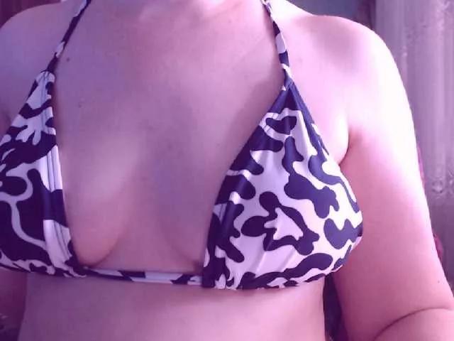 sweetbrunete on BongaCams 