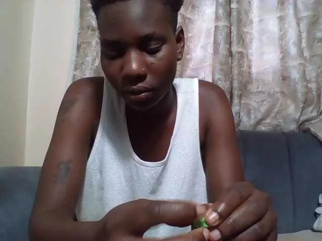 Sweetlilly2 on BongaCams 