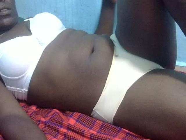 Sweetmella on BongaCams 