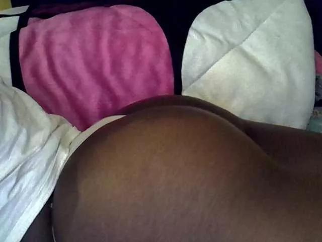 Sweetpie51 on BongaCams 
