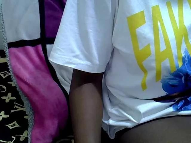 Sweetpie51 on BongaCams 