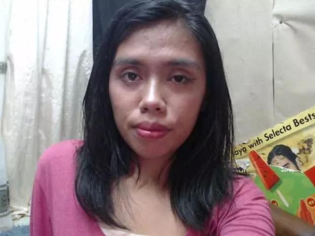 Sweetpnyxx1 on BongaCams 