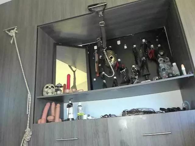 Sweetwild2 on BongaCams 