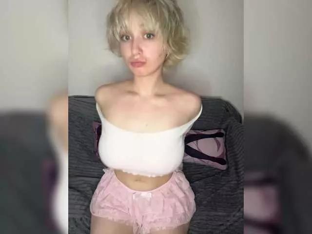 tamagotchigirl on BongaCams 