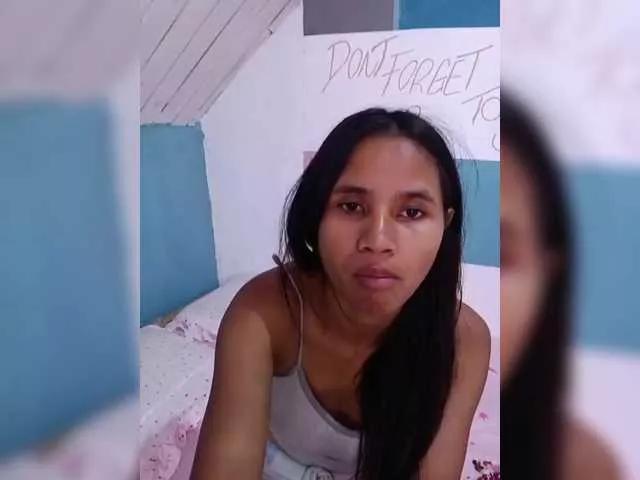 TitiAnnah on BongaCams 