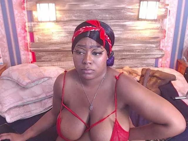 TrixieMar on BongaCams