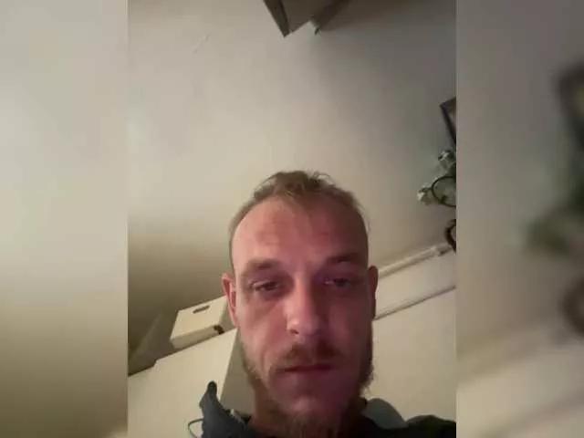 Twistedtwo6 on BongaCams