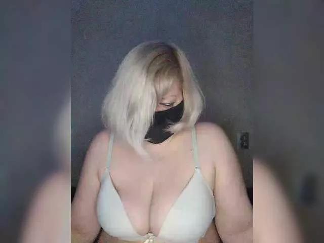 yana38a on BongaCams 