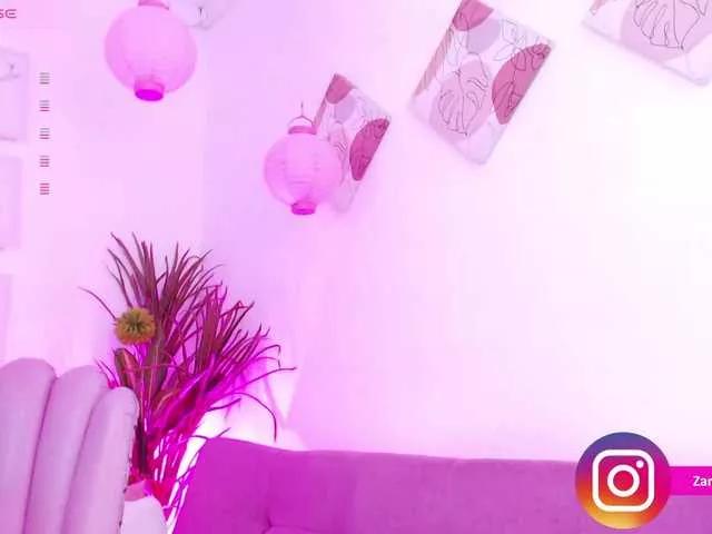 Zaradavis on BongaCams 