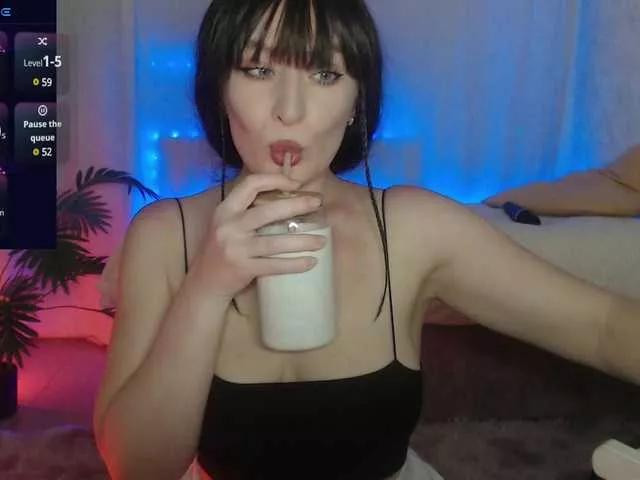 Zeeeme on BongaCams 