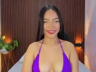 adara-44 on CamSoda 