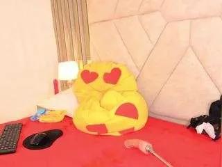 alaz-sanna on CamSoda 