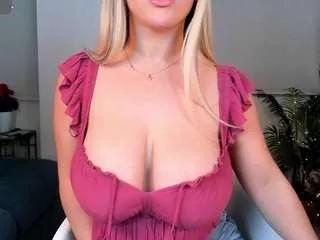 annwill on CamSoda 