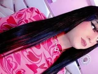 ariia-janee on CamSoda 