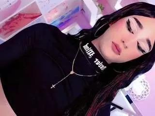 ariia-janee on CamSoda 