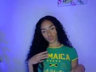 cassandraandrews on CamSoda 