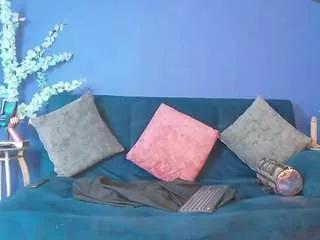 daliana-gounbolt on CamSoda