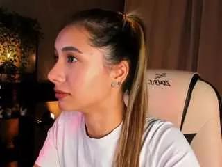 darlabelle on CamSoda