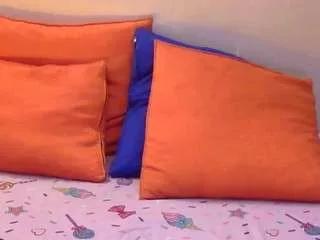 emmaisabella on CamSoda 