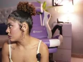 hanna-chris on CamSoda 