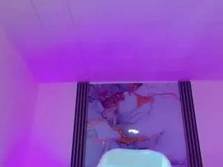 hellen-moons on CamSoda 