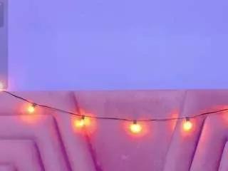 innocenthazel on CamSoda 