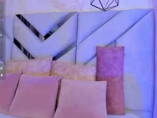 kellyy-cooper on CamSoda 