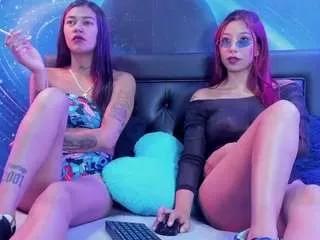 liiiitle-angels on CamSoda 