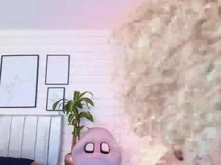 lizzie-evans on CamSoda 