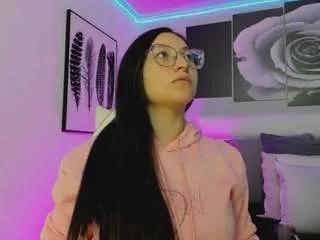 luucyjoness on CamSoda 
