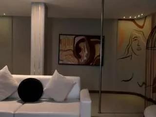 maiacollins on CamSoda 