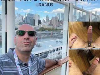 russian-bear-hunk on CamSoda 